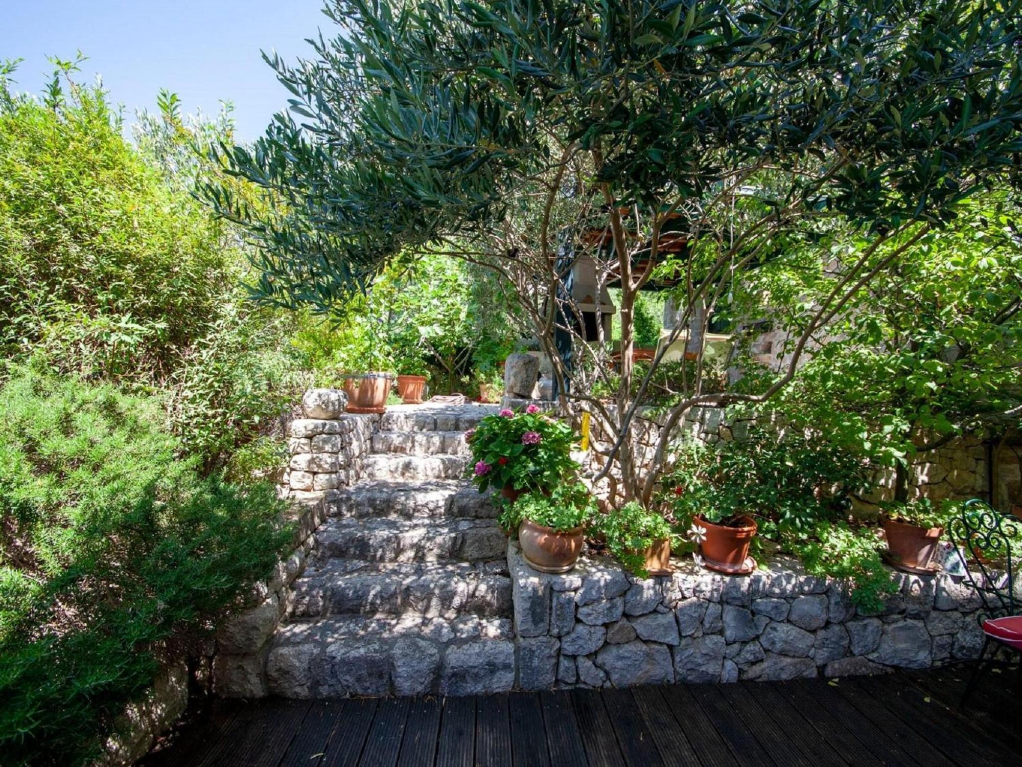 Luxurious Holiday Home In Makarska With Jacuzzi 외부 사진